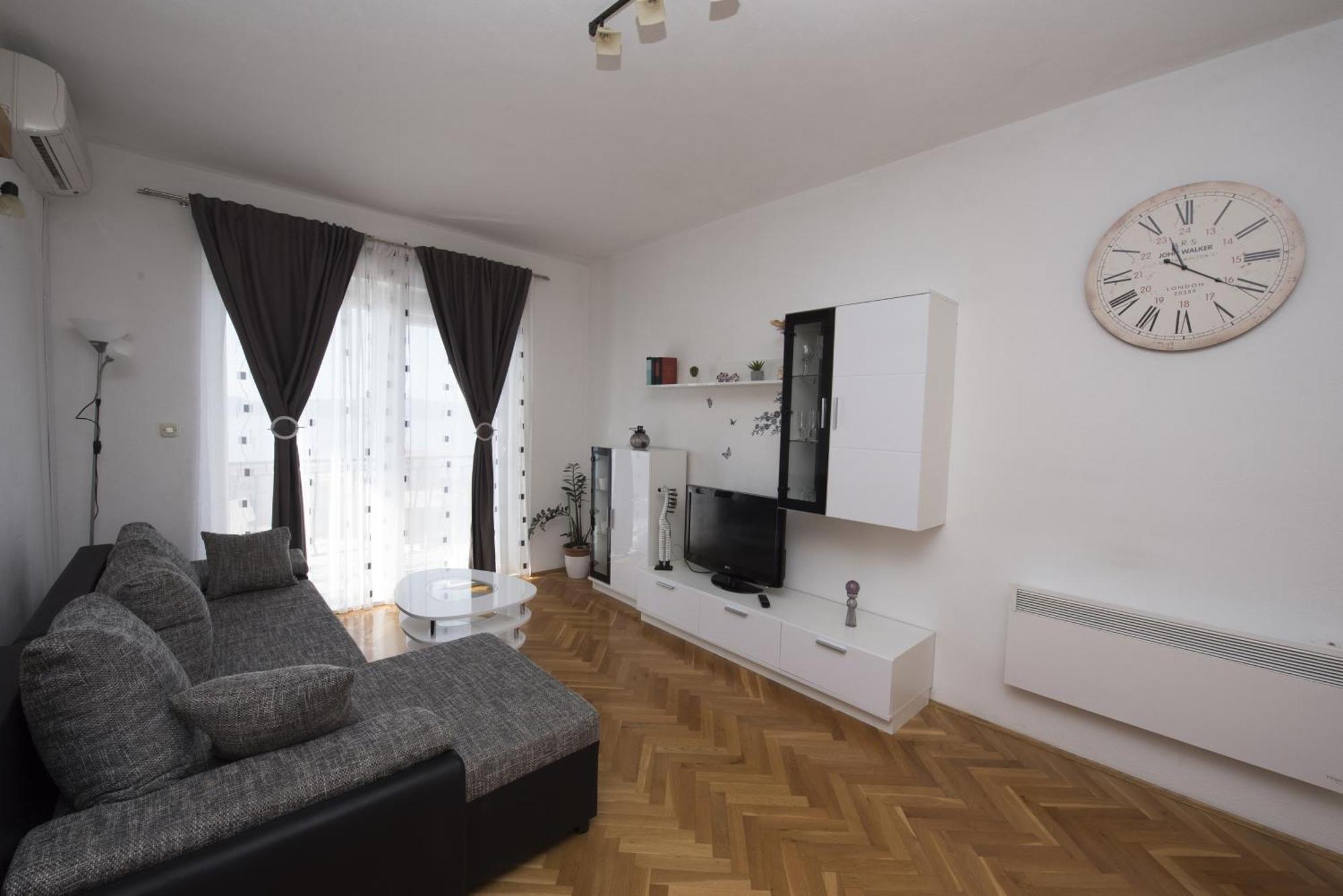Apartments With A Parking Space Brela, Makarska - 16603 部屋 写真